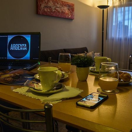Argenta Apart Hotel Trelew Bagian luar foto